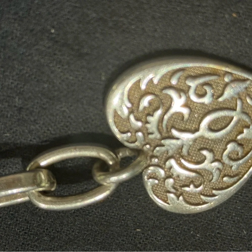 Brighton Vintage Chunky Heart 2 sided bracelet. EUC. - Picture 8 of 15